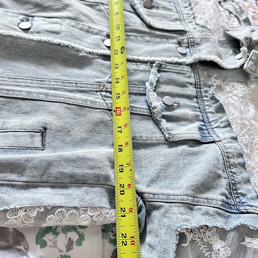 Denim and lace jacket - Picture 11 of 12